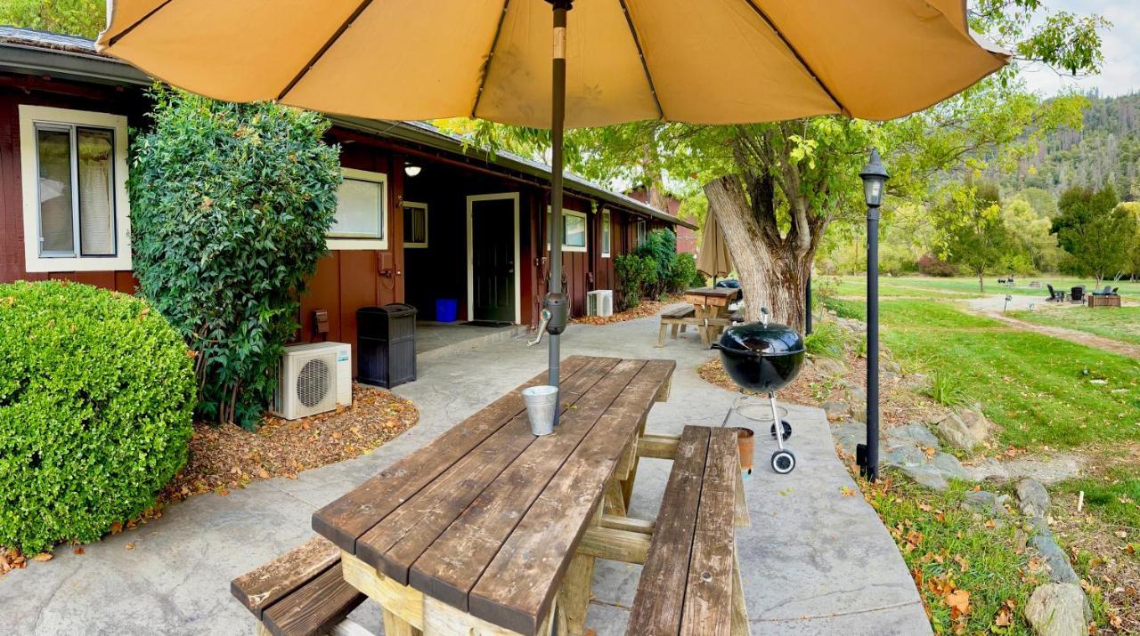 Indian Creek Lodge Douglas City Экстерьер фото