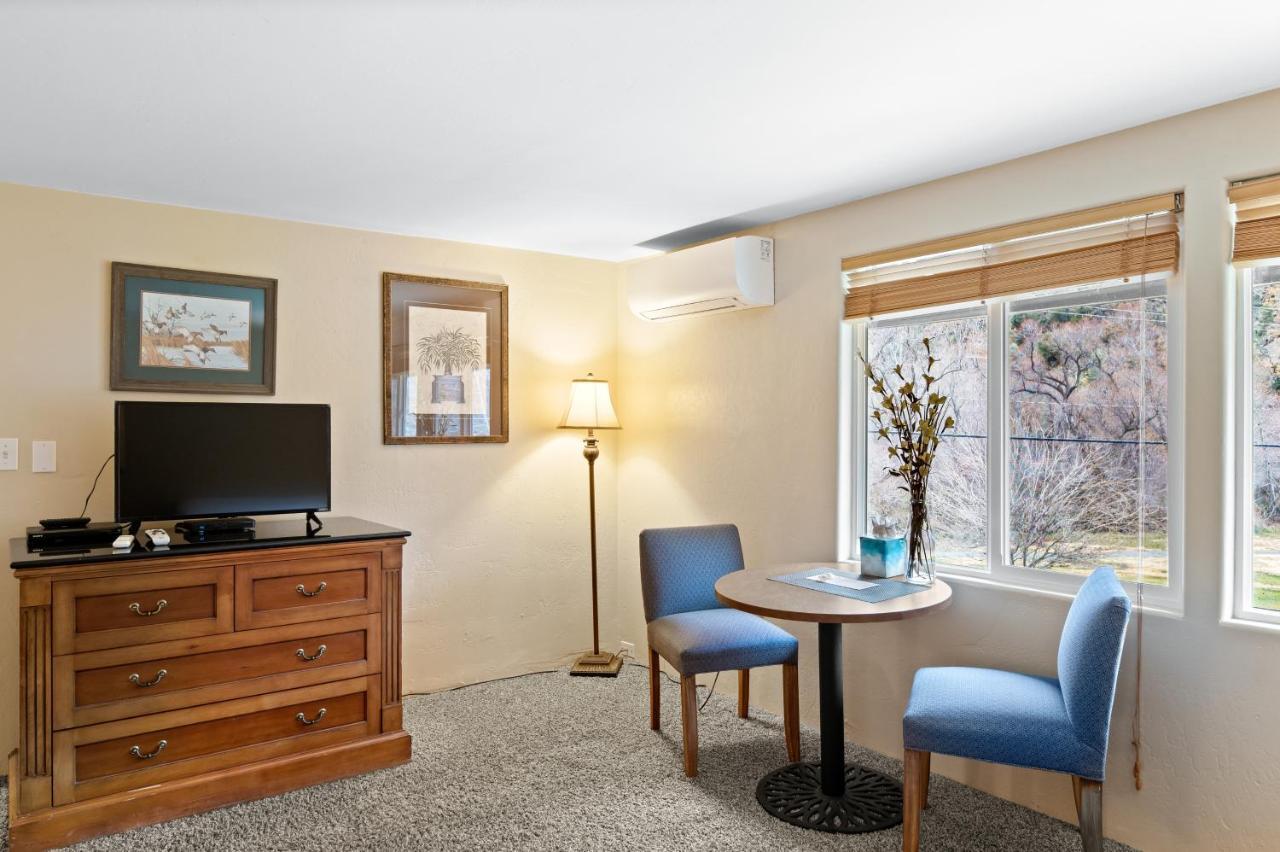 Indian Creek Lodge Douglas City Экстерьер фото