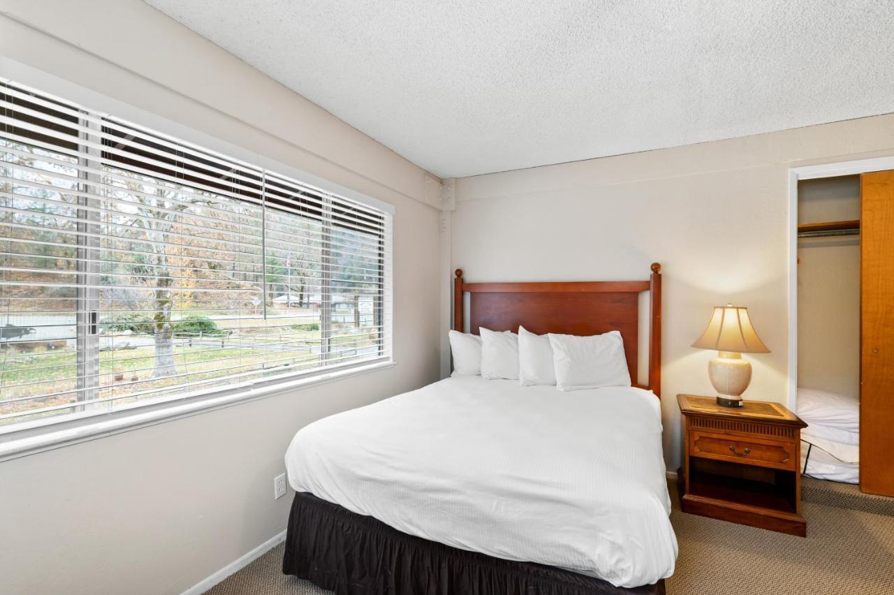Indian Creek Lodge Douglas City Экстерьер фото