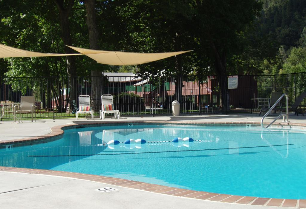 Indian Creek Lodge Douglas City Экстерьер фото